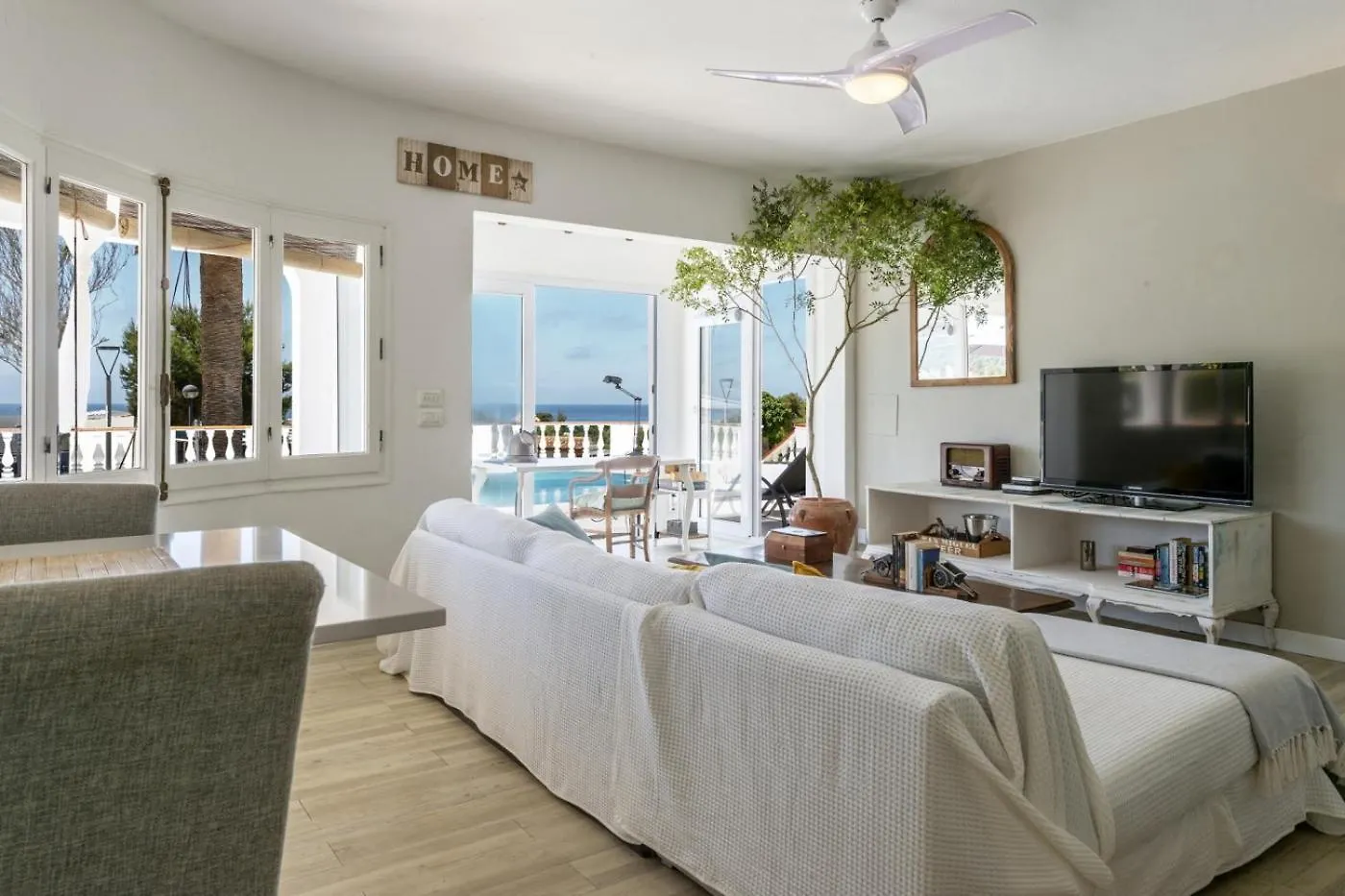 Villa German 114 Sea Views Son Bou İspanya
